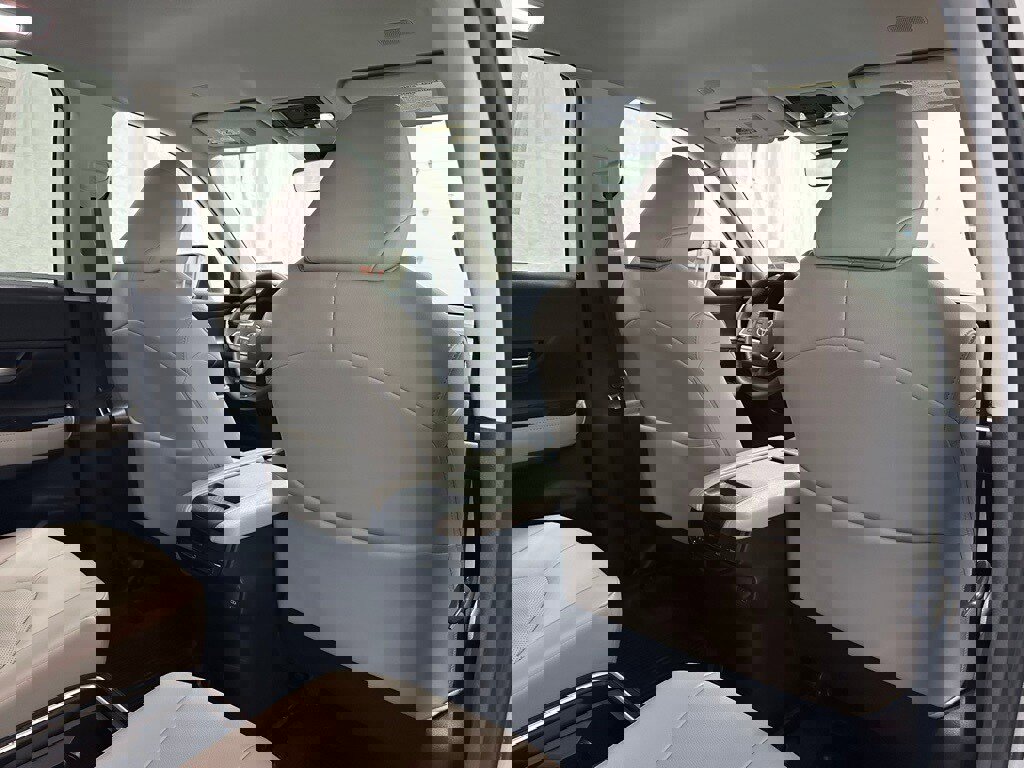 Used 2025 Toyota Grand Highlander AWD image 57