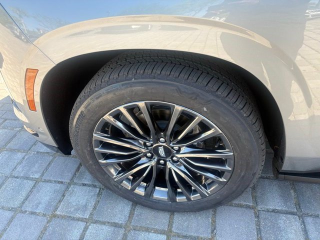 Certified 2025 Cadillac Escalade Sport Platinum AWD/4WD image 12