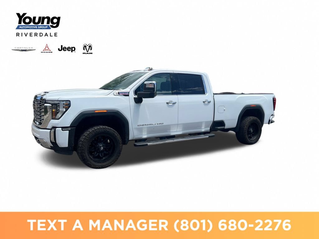 Used 2024 GMC Sierra 3500 Denali w/ Denali Reserve Package AWD/4WD image 1