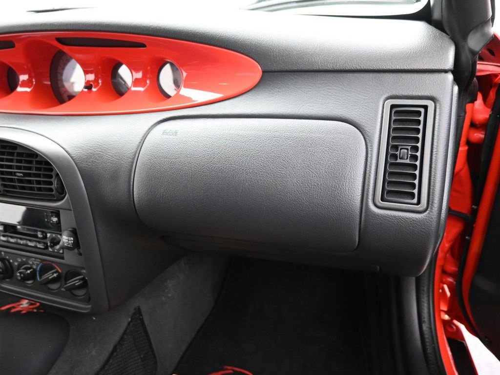 Used 1999 Plymouth Prowler Base image 17