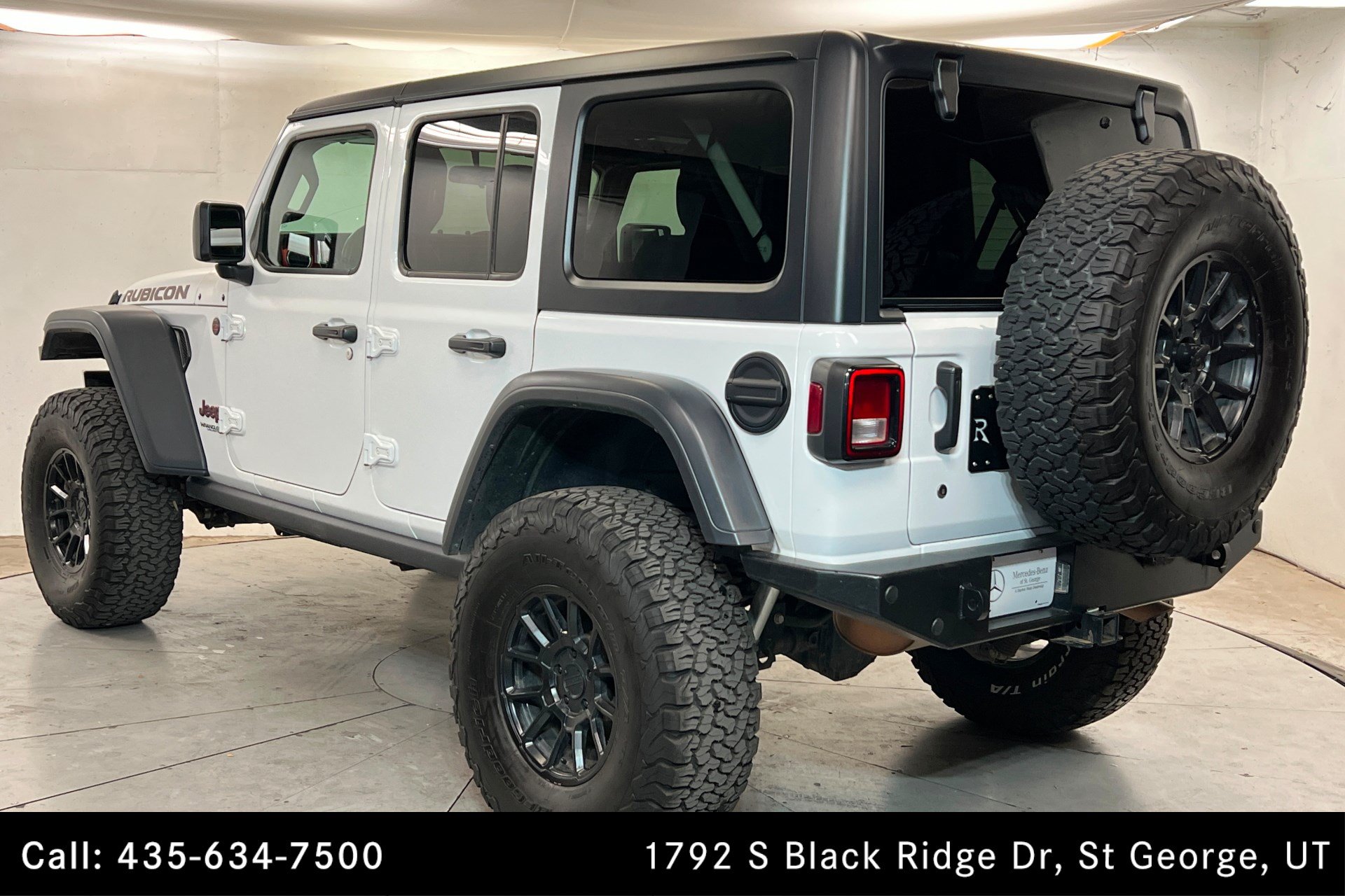 Used 2019 Jeep Wrangler Unlimited Rubicon w/ Cold Weather Group AWD/4WD image 3