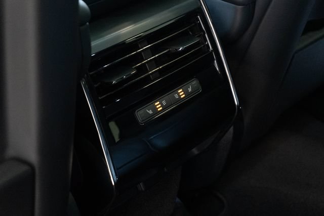 Used 2025 Land Rover Range Rover Sport SE AWD/4WD image 21