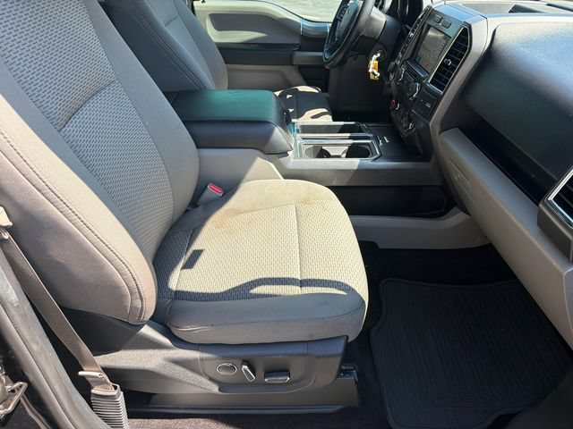 Used 2016 Ford F150 XLT w/ Equipment Group 302A Luxury AWD/4WD image 15