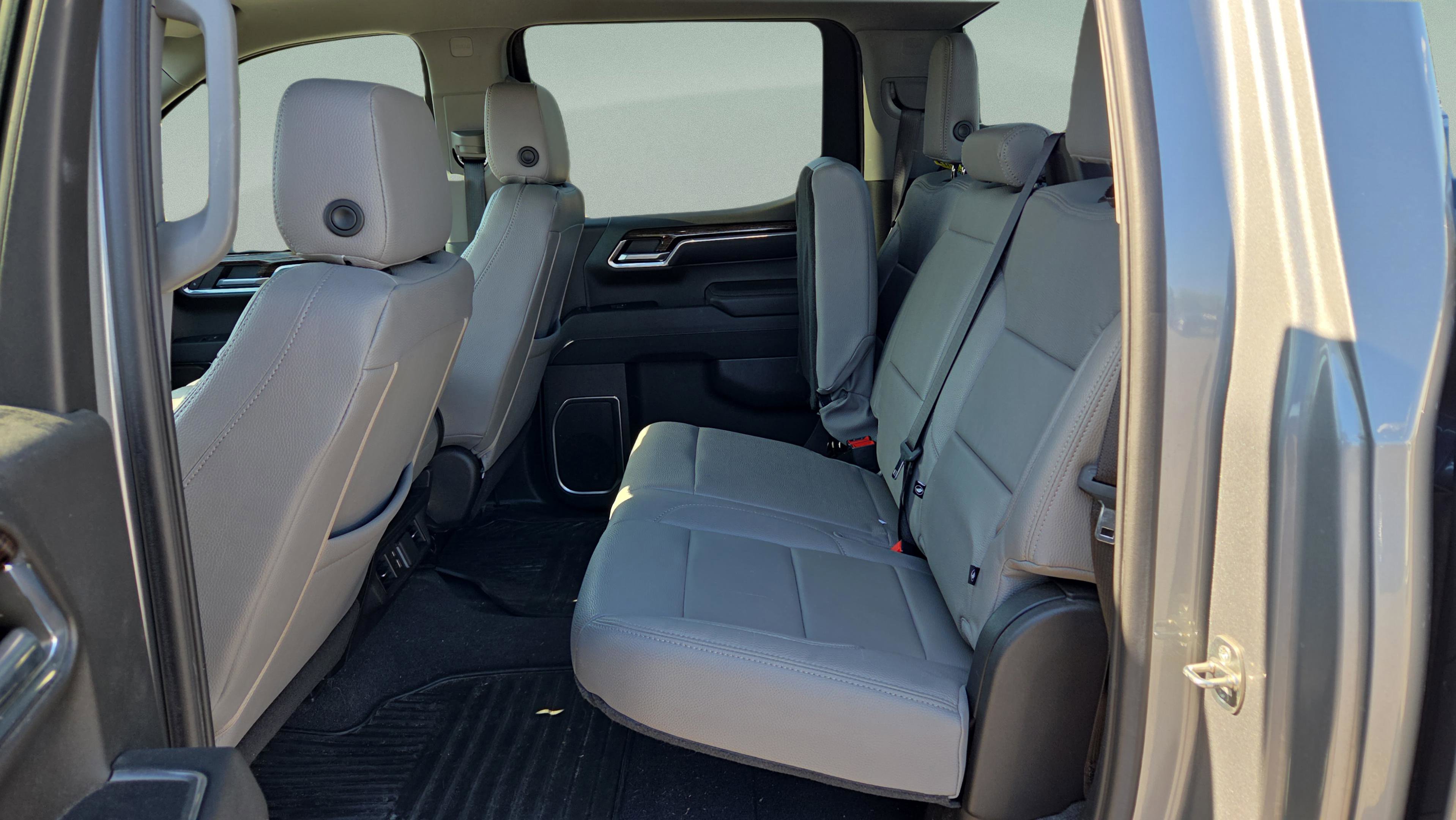 Used 2023 GMC Sierra 1500 SLE AWD/4WD image 10