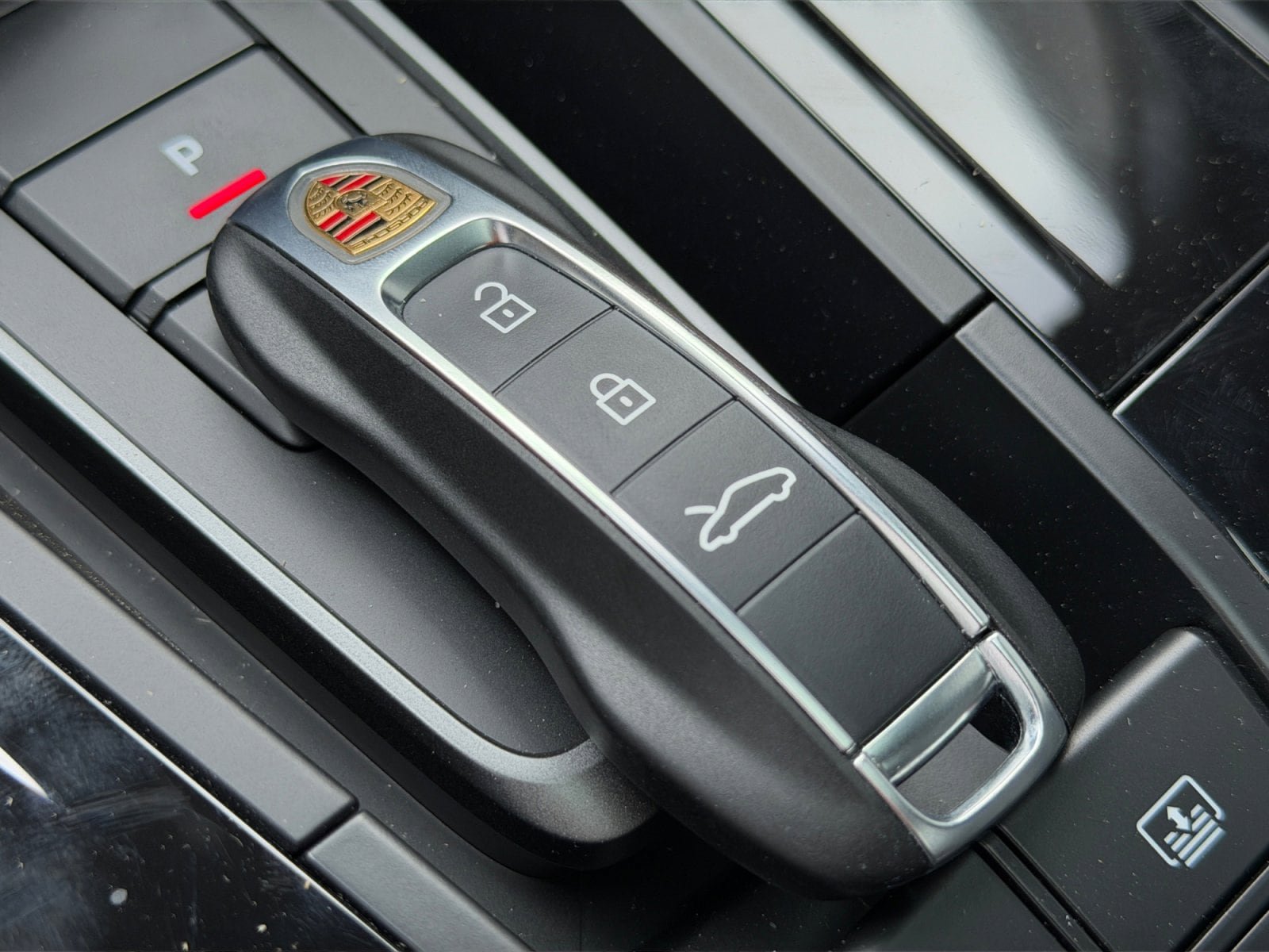 Certified 2026 Porsche 911 Carrera 4S AWD/4WD image 31
