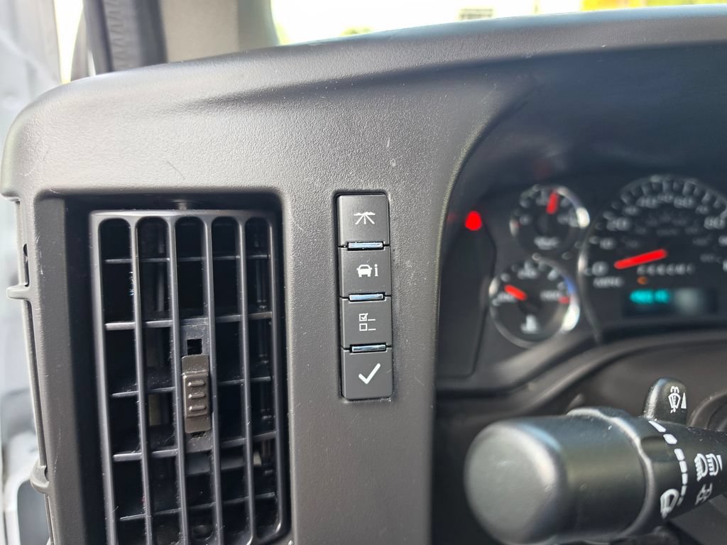 Certified 2025 Chevrolet Express 2500 w/ Driver Convenience Package RWD image 18