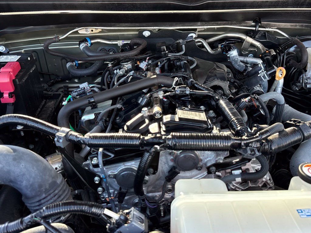Certified 2025 Toyota Tacoma TRD Sport AWD/4WD image 31
