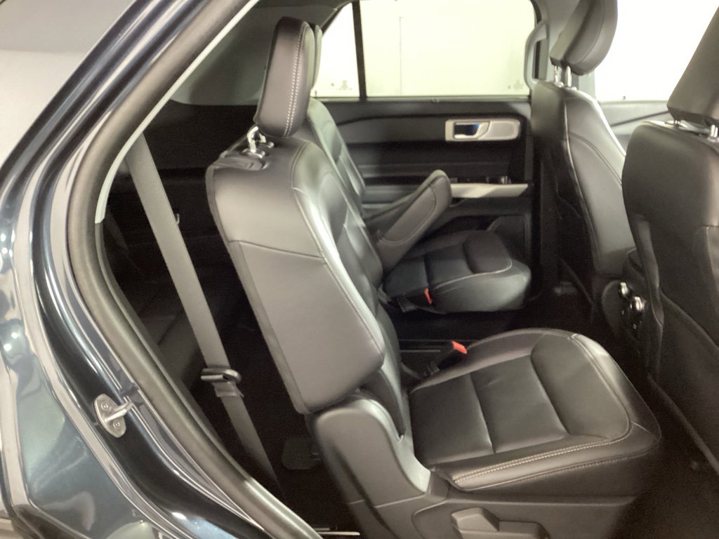 Used 2023 Ford Explorer Limited w/ Limited Technology Package image 11