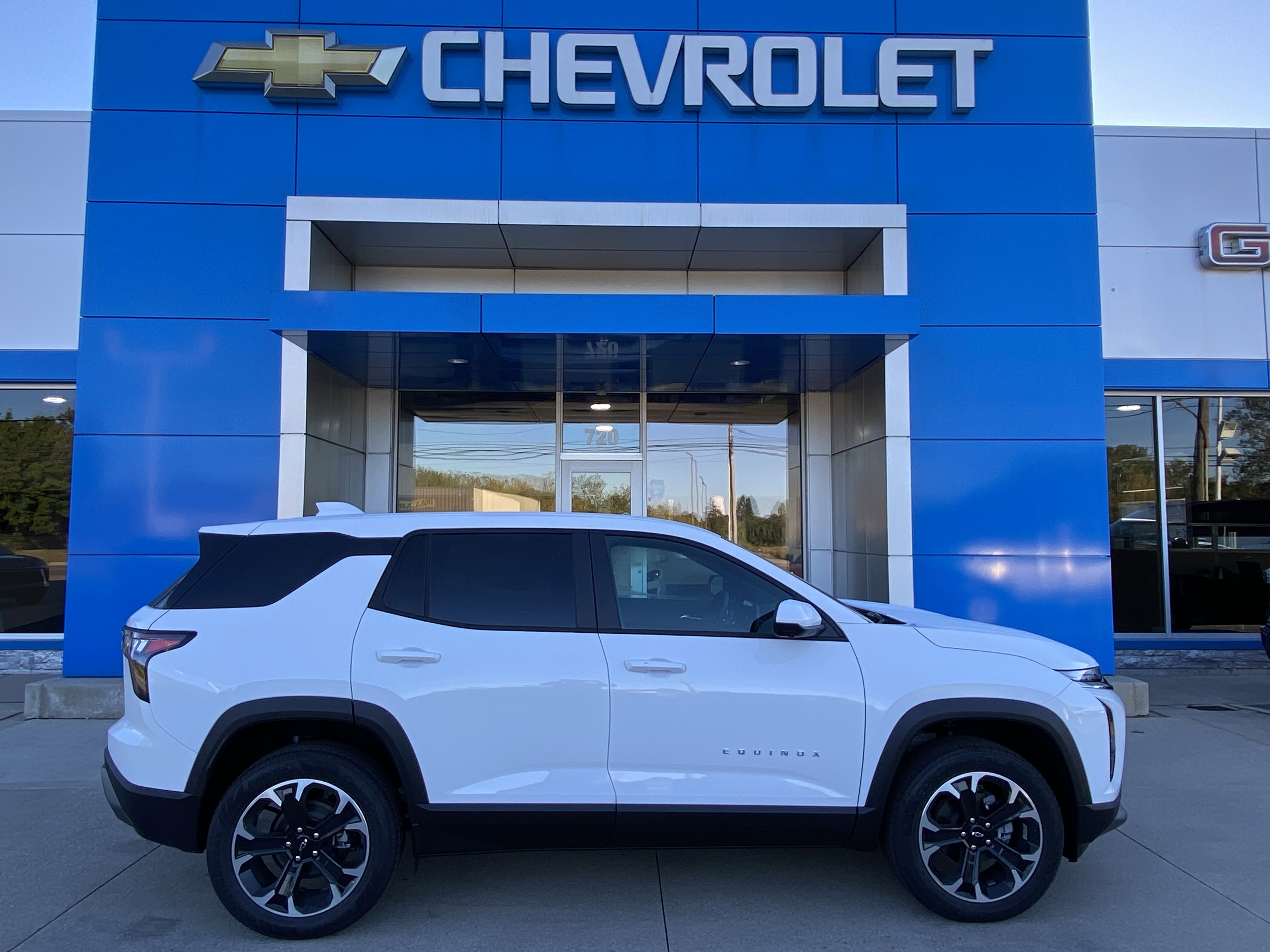 New 2026 Chevrolet Equinox LT w/ Convenience Package II image 30
