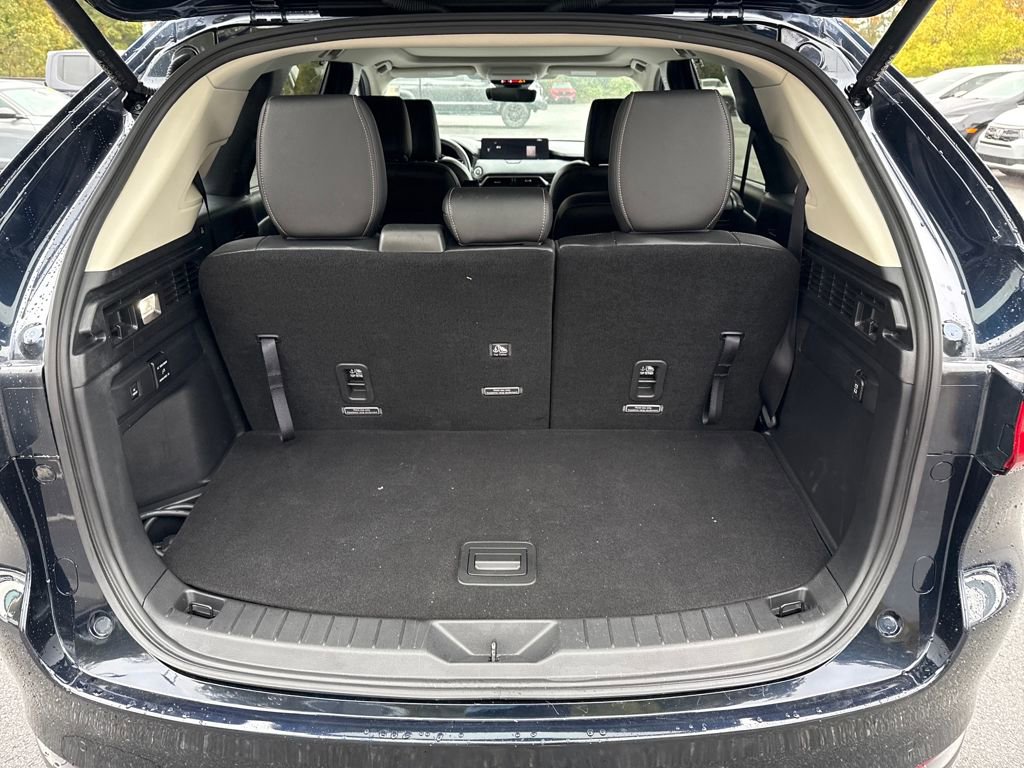 Used 2025 MAZDA CX-90 Plug-In Hybrid w/Premium Sport image 24