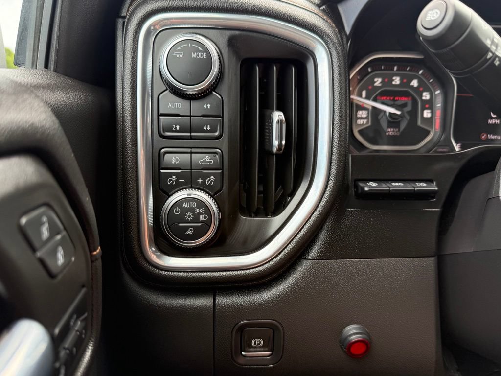 Used 2021 GMC Sierra 1500 AT4 w/ AT4 Premium Package AWD/4WD image 13
