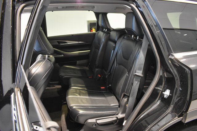 Used 2023 INFINITI QX60 Luxe w/ Performance Audio Package image 35