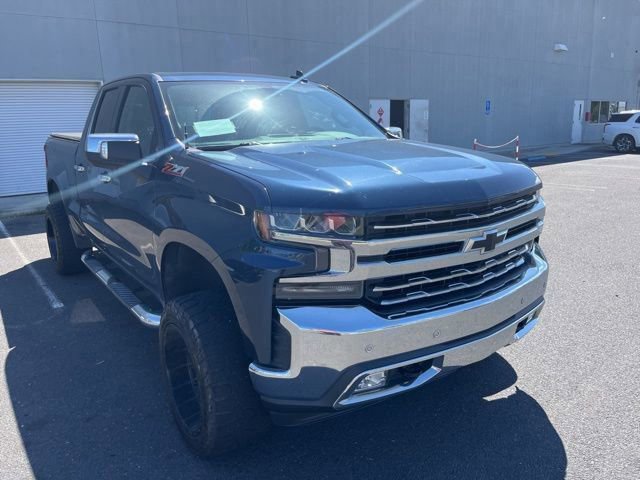 Used 2019 Chevrolet Silverado 1500 LTZ w/ LTZ Plus Package AWD/4WD image 3