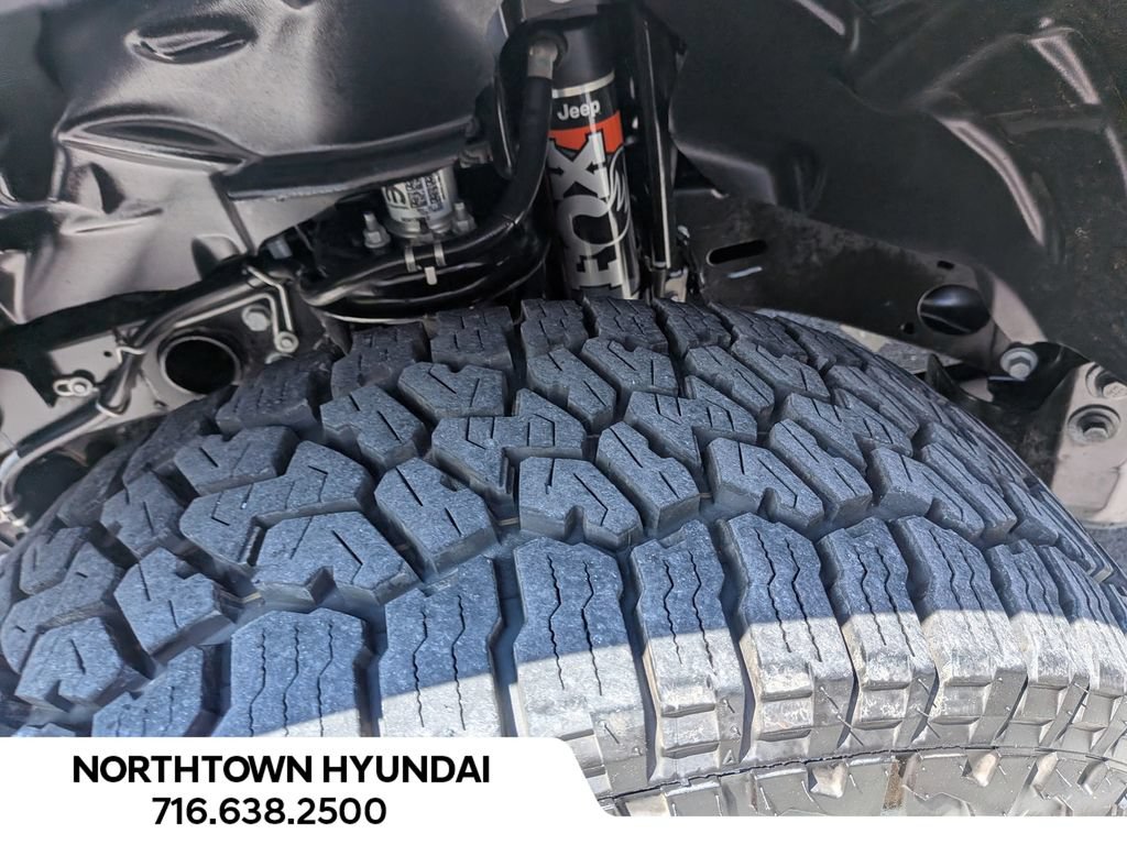 Used 2026 Jeep Gladiator Mojave AWD/4WD image 38