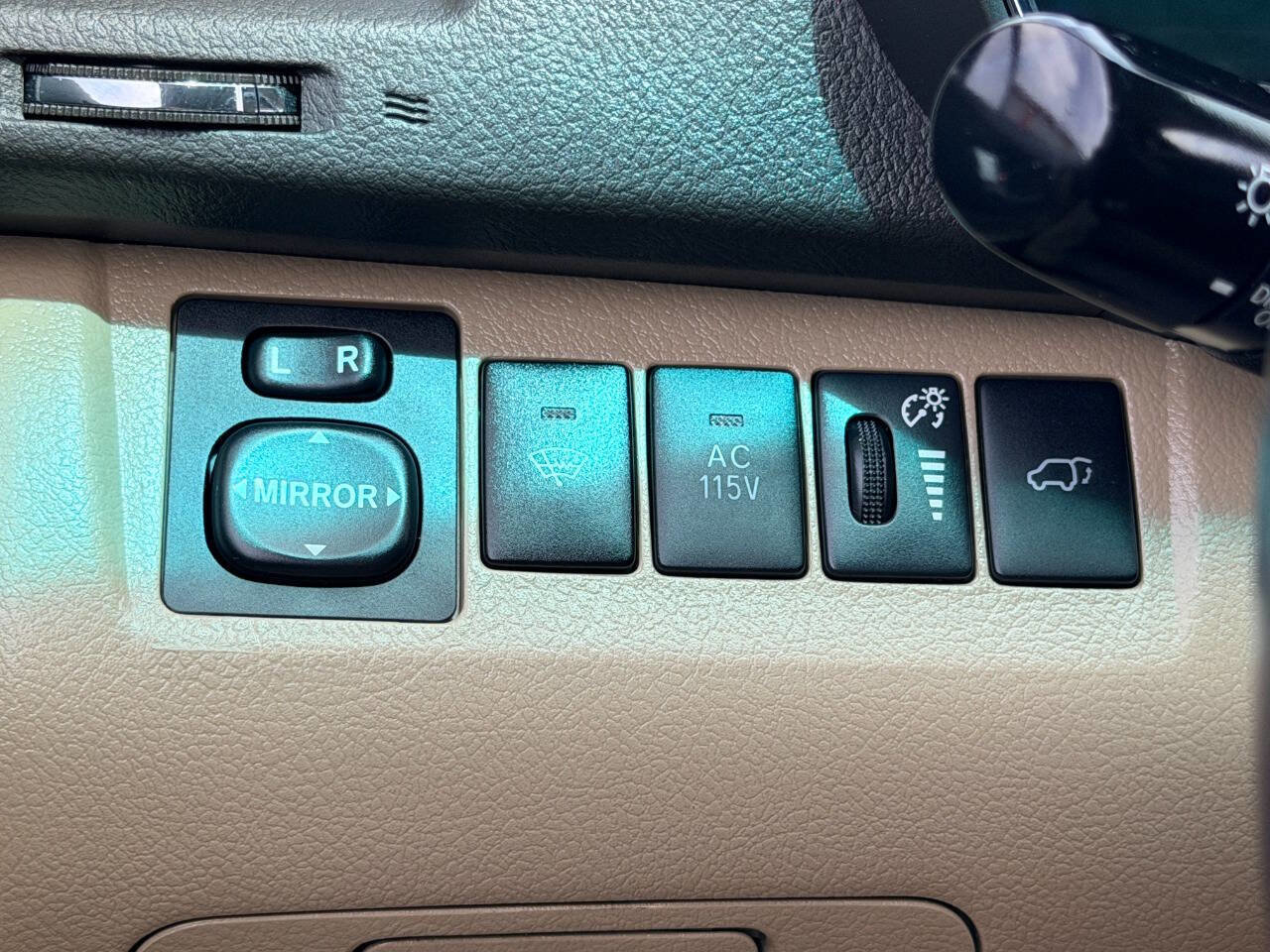 Used 2009 Toyota Highlander Limited AWD/4WD image 35