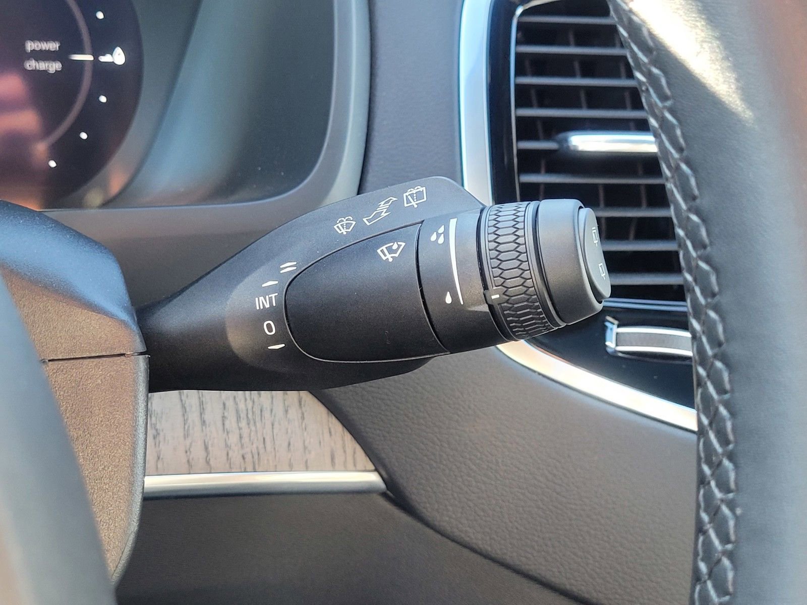 Used 2024 Volvo XC90 T8 Ultimate image 21