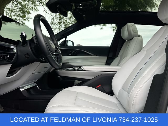 Used 2024 Cadillac Lyriq Luxury AWD/4WD image 19