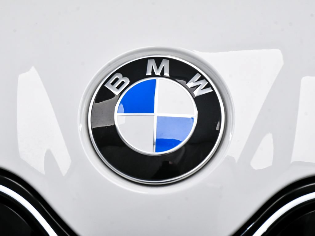 Used 2026 BMW 740i xDrive AWD/4WD image 96