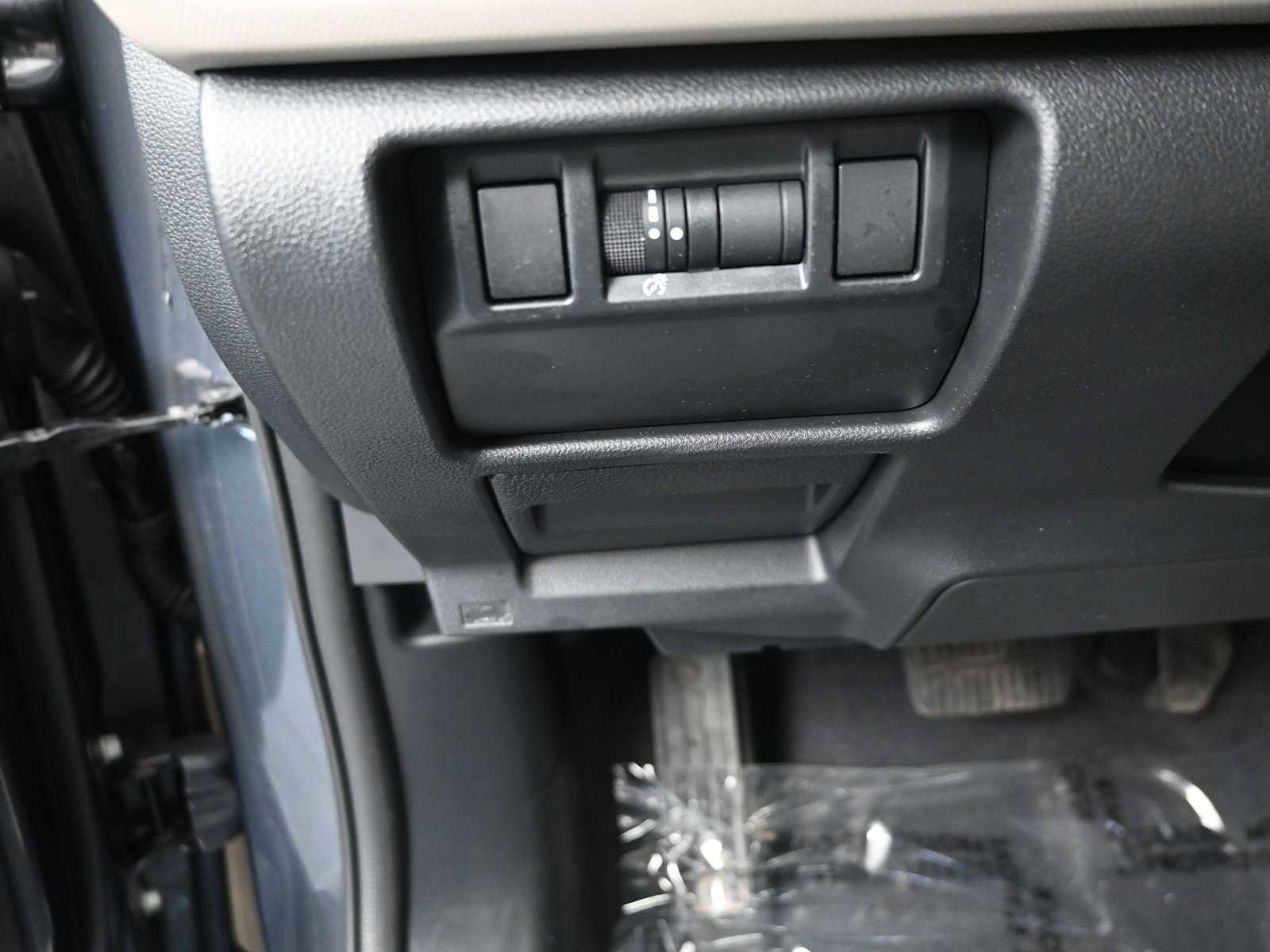 Used 2025 Subaru Forester image 8