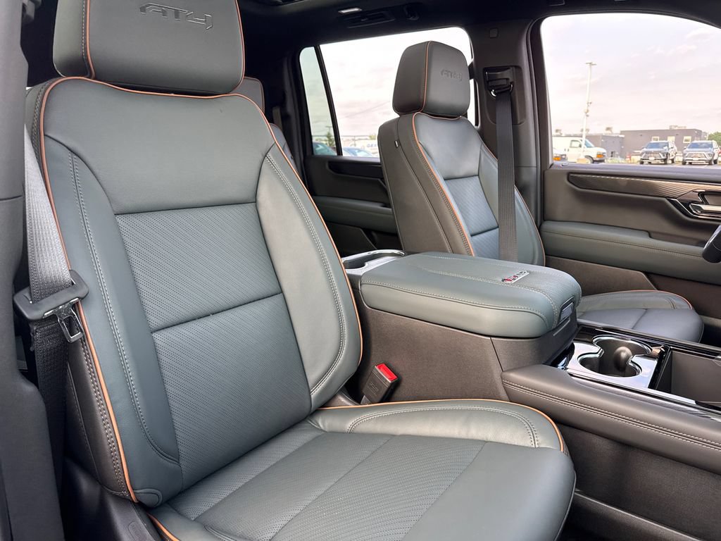 New 2026 GMC Yukon XL AT4 AWD/4WD image 37