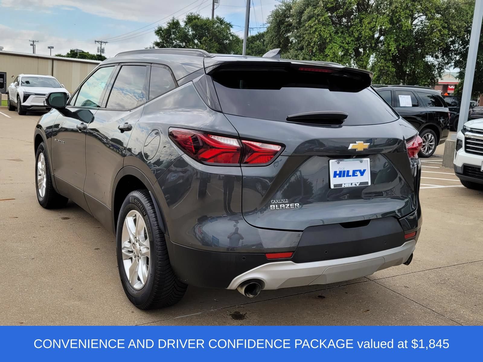 Used 2019 Chevrolet Blazer LT FWD image 3
