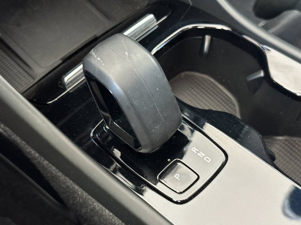Certified 2023 Volvo C40 P8 Recharge Ultimate w/ Protection Package Premier AWD/4WD image 21
