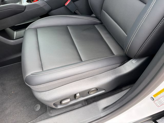 New 2027 GMC Terrain Elevation w/ Elevation Premium Package FWD image 18