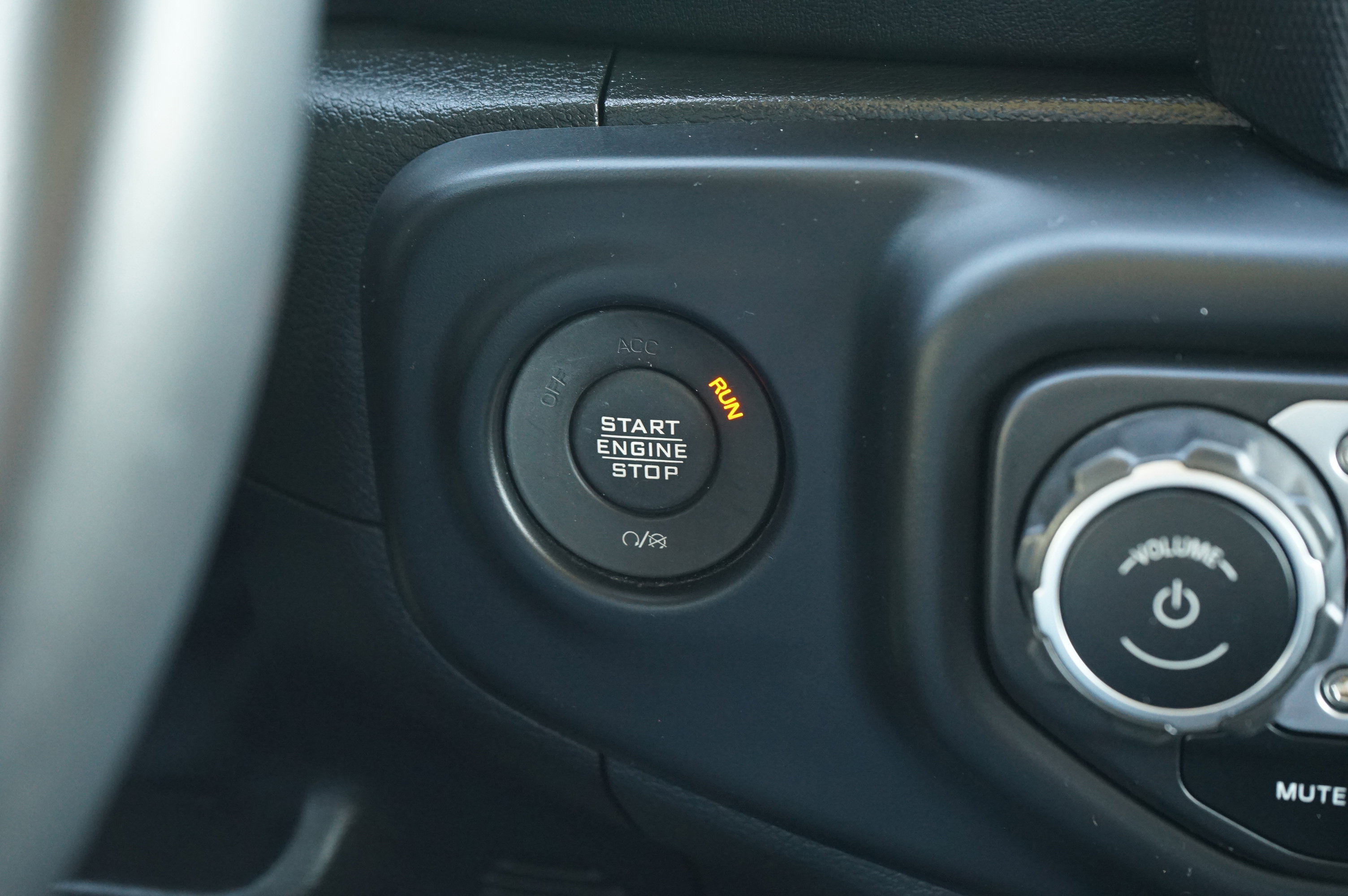 Used 2023 Jeep Wrangler Unlimited Rubicon 4xe w/ Cold Weather Group AWD/4WD image 28