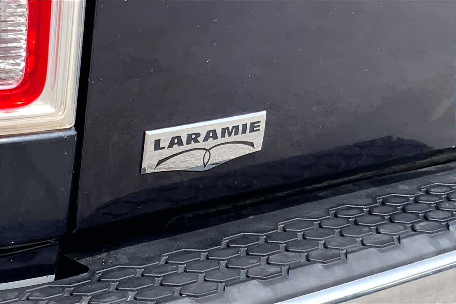 Used 2014 RAM 1500 Laramie w/ Convenience Group AWD/4WD image 10