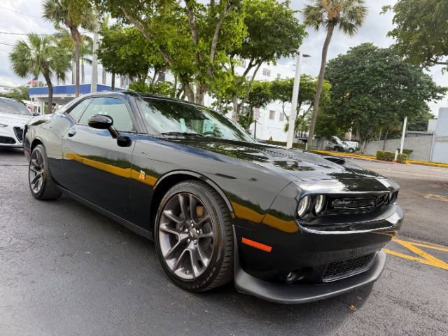 Used 2022 Dodge Challenger R/T Scat Pack w/ Plus Package RWD image 6