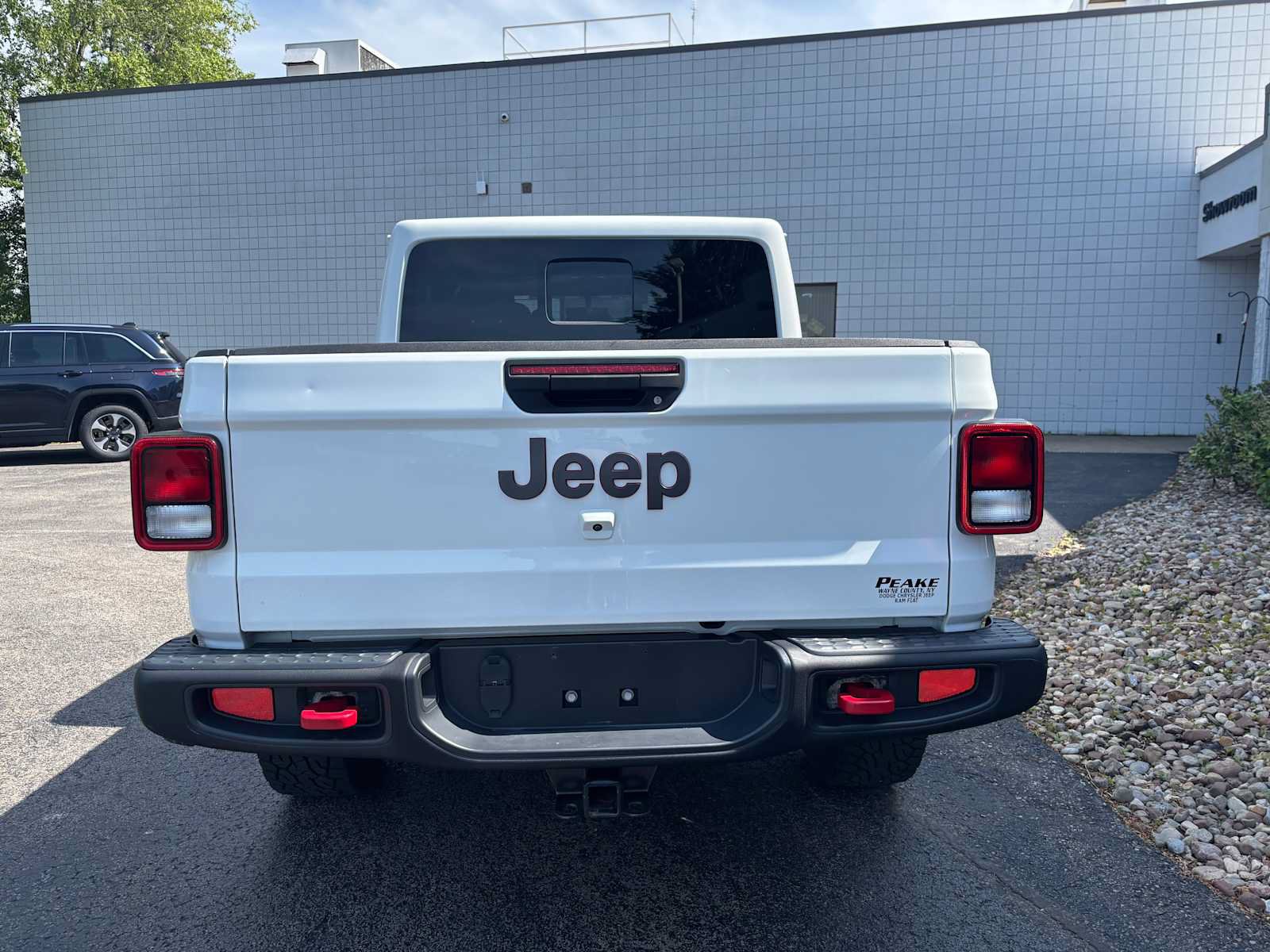 Used 2022 Jeep Gladiator Rubicon w/ Cold Weather Group AWD/4WD image 5