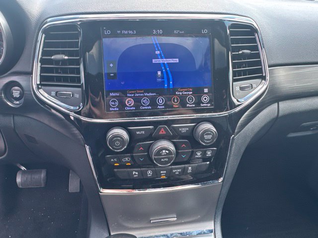 Used 2020 Jeep Grand Cherokee Altitude AWD/4WD image 22