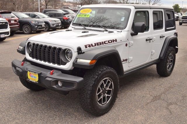 Used 2025 Jeep Wrangler Unlimited Rubicon image 4