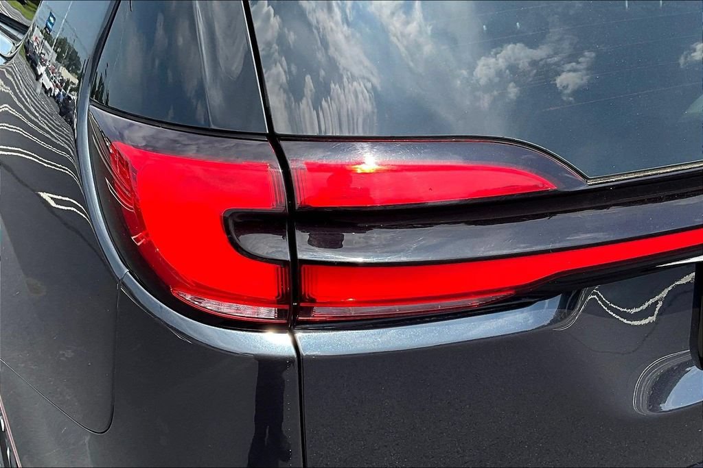 Used 2021 Chrysler Pacifica Touring-L FWD image 20