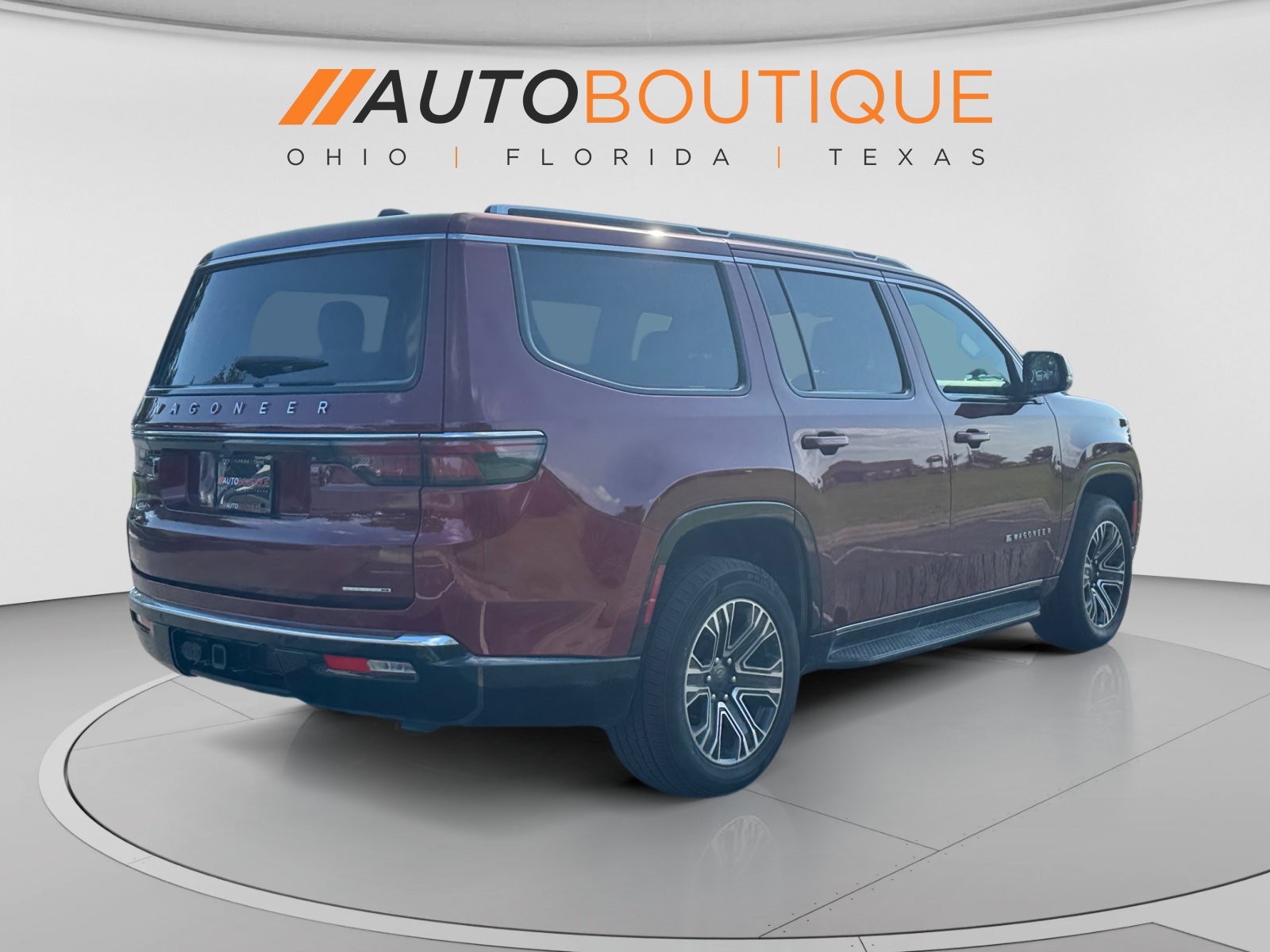 Used 2024 Jeep Wagoneer Series II w/ Flexible Seating Group RWD image 5