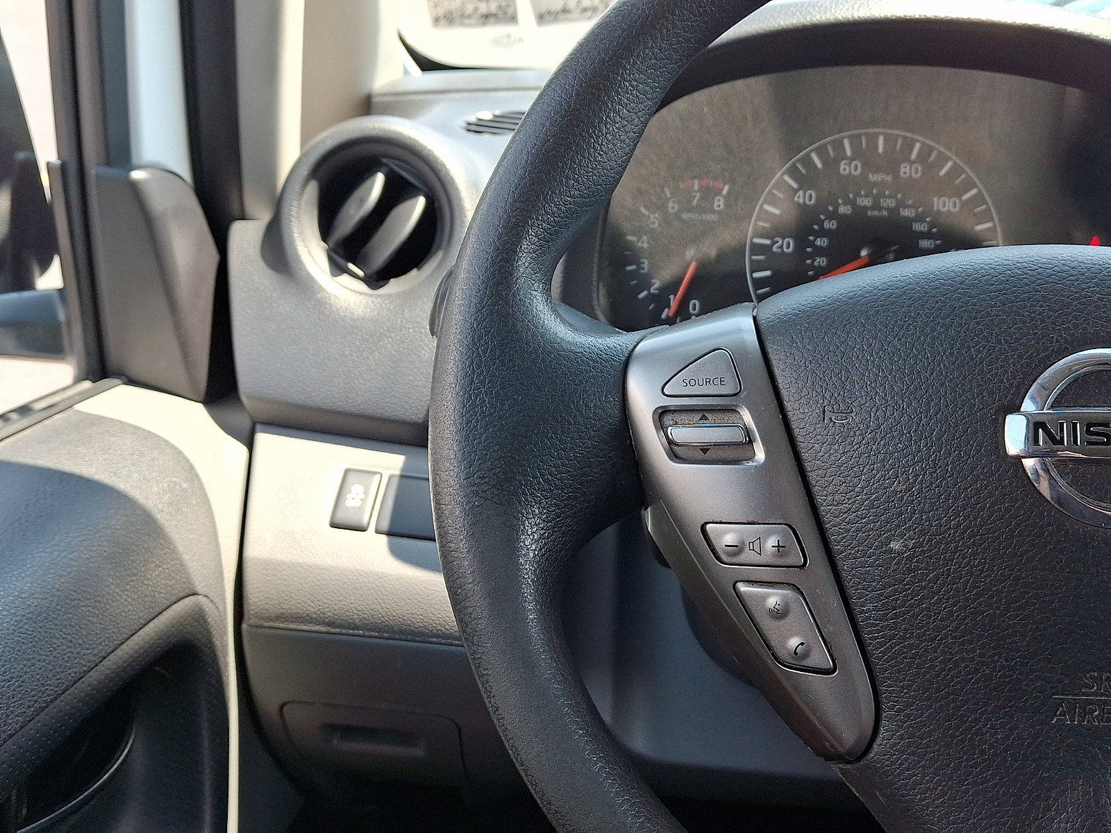 Used 2021 Nissan NV200 S FWD image 20