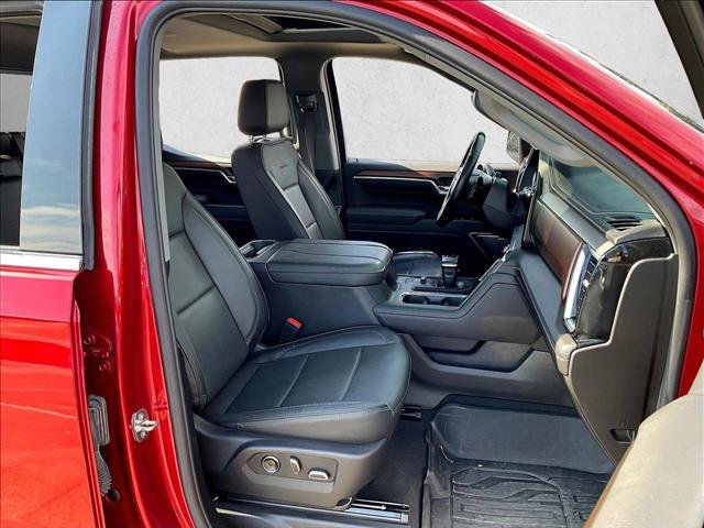 Used 2024 GMC Sierra 1500 Denali AWD/4WD image 8