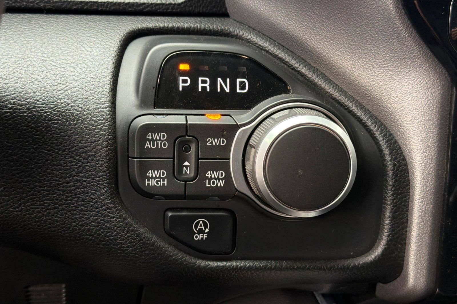 Used 2025 RAM 1500 Big Horn AWD/4WD image 32