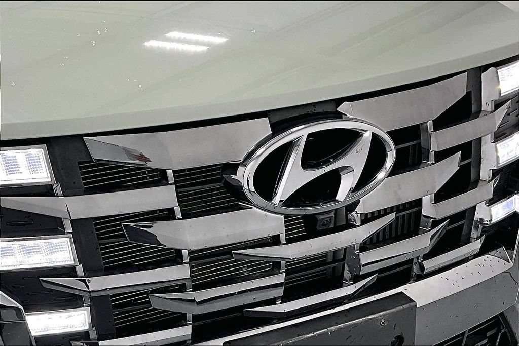 Certified 2023 Hyundai Santa Cruz Limited AWD/4WD image 36