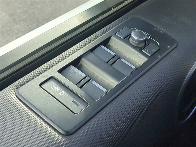 Used 2021 Land Rover Discovery S R-Dynamic image 31