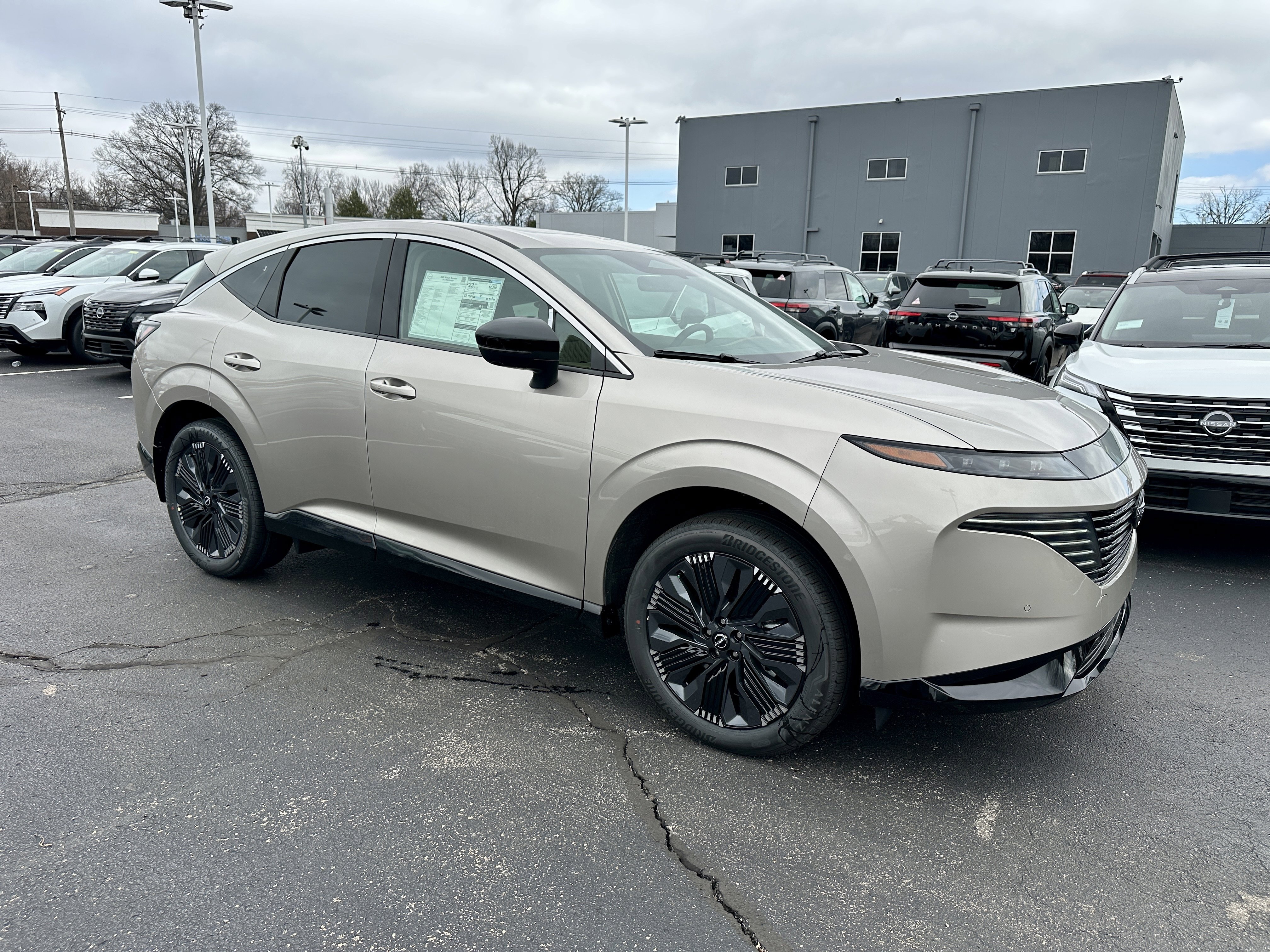 New 2026 Nissan Murano Platinum image 2