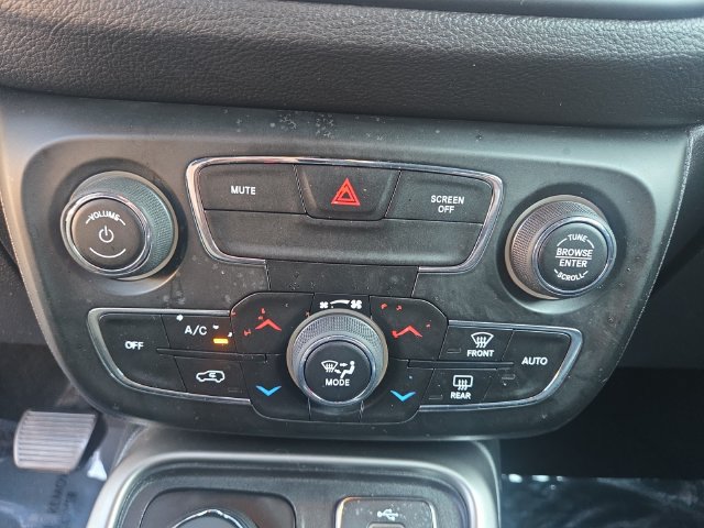 Used 2018 Jeep Compass Latitude w/ Popular Equipment Group AWD/4WD image 25