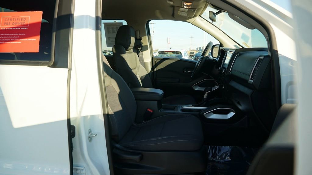 Used 2024 Nissan Frontier SV w/ Technology Package image 22