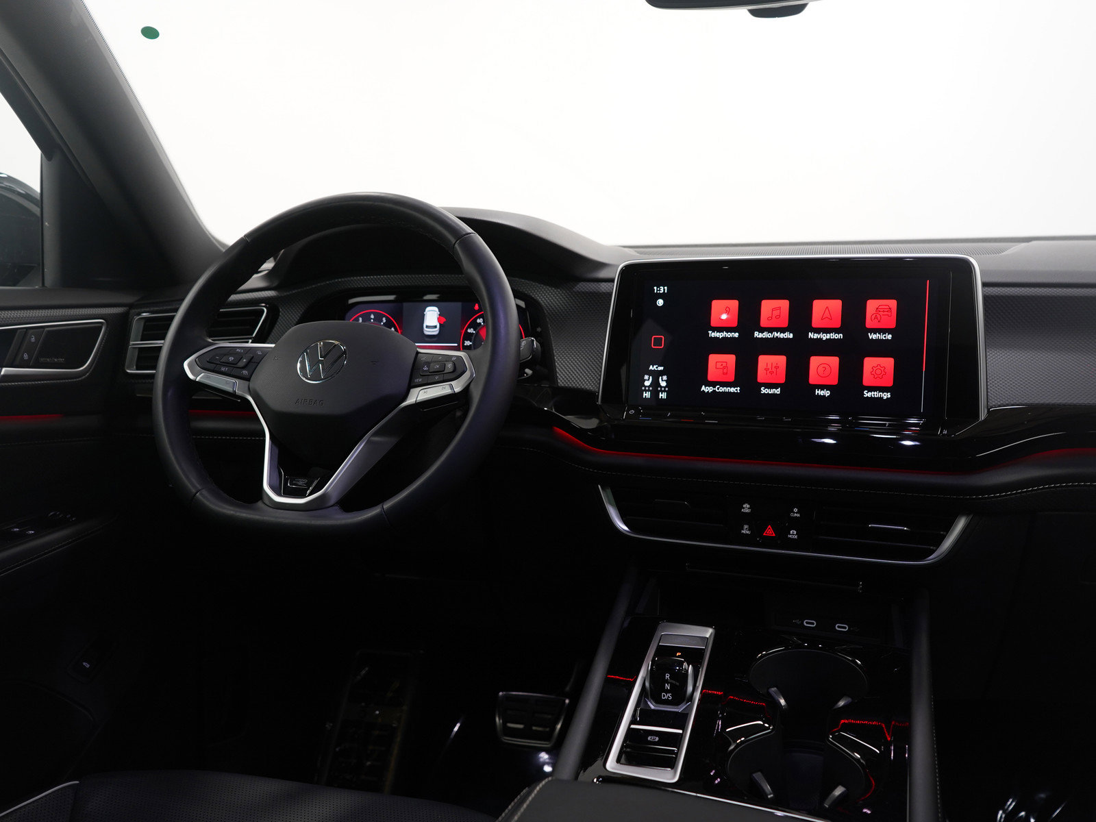 Used 2024 Volkswagen Atlas Cross Sport SEL Premium R-Line image 13