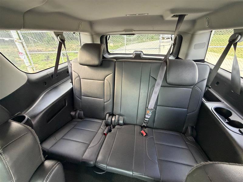 Used 2017 Chevrolet Suburban LT w/ LT Signature Package AWD/4WD image 19
