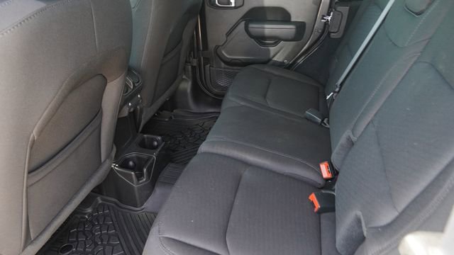 Used 2022 Jeep Wrangler Unlimited Sport image 13