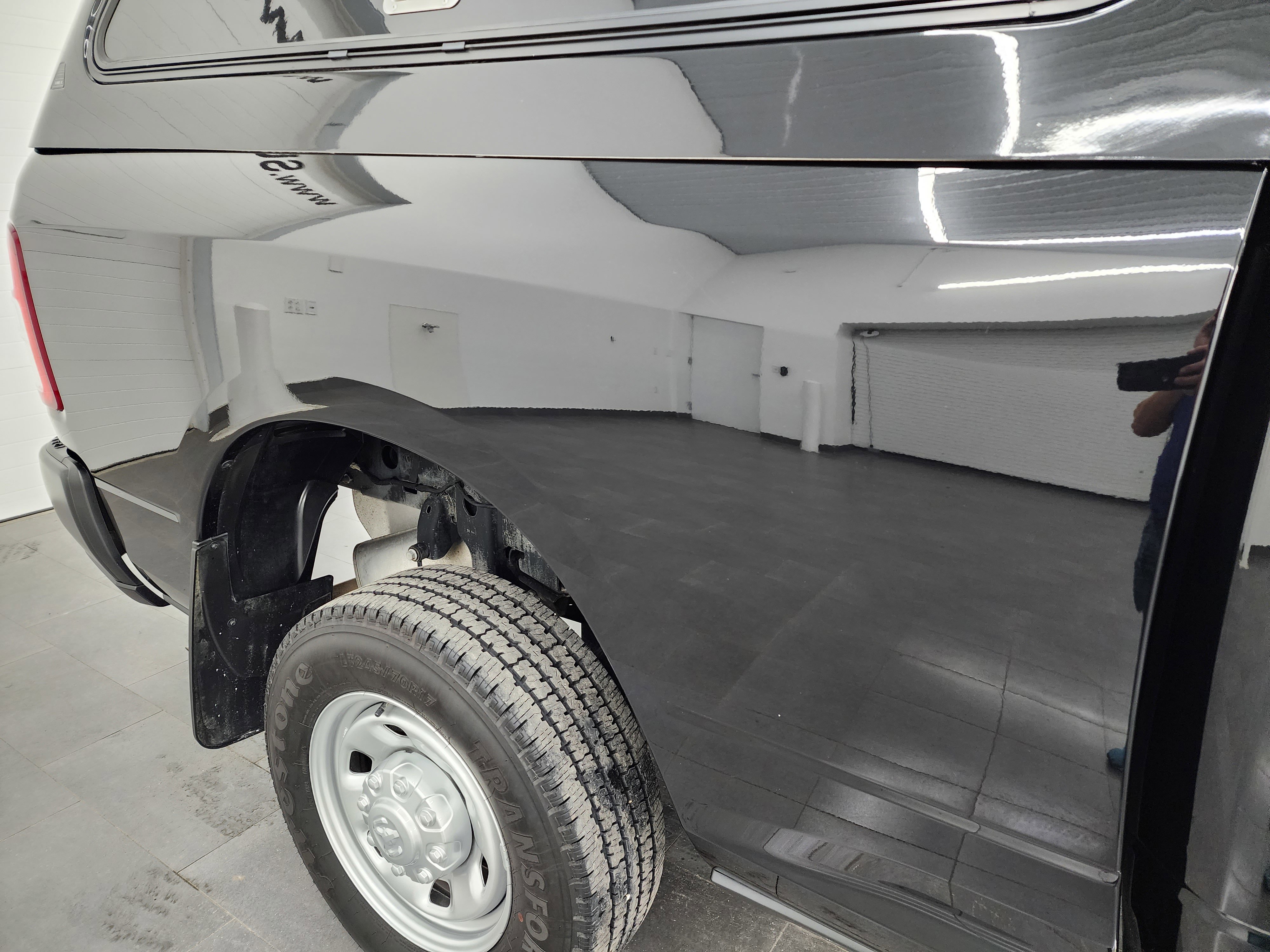 Used 2024 RAM 2500 Tradesman w/ Protection Group image 26