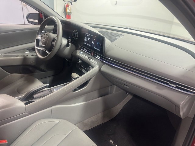 Used 2024 Hyundai Elantra SEL image 22