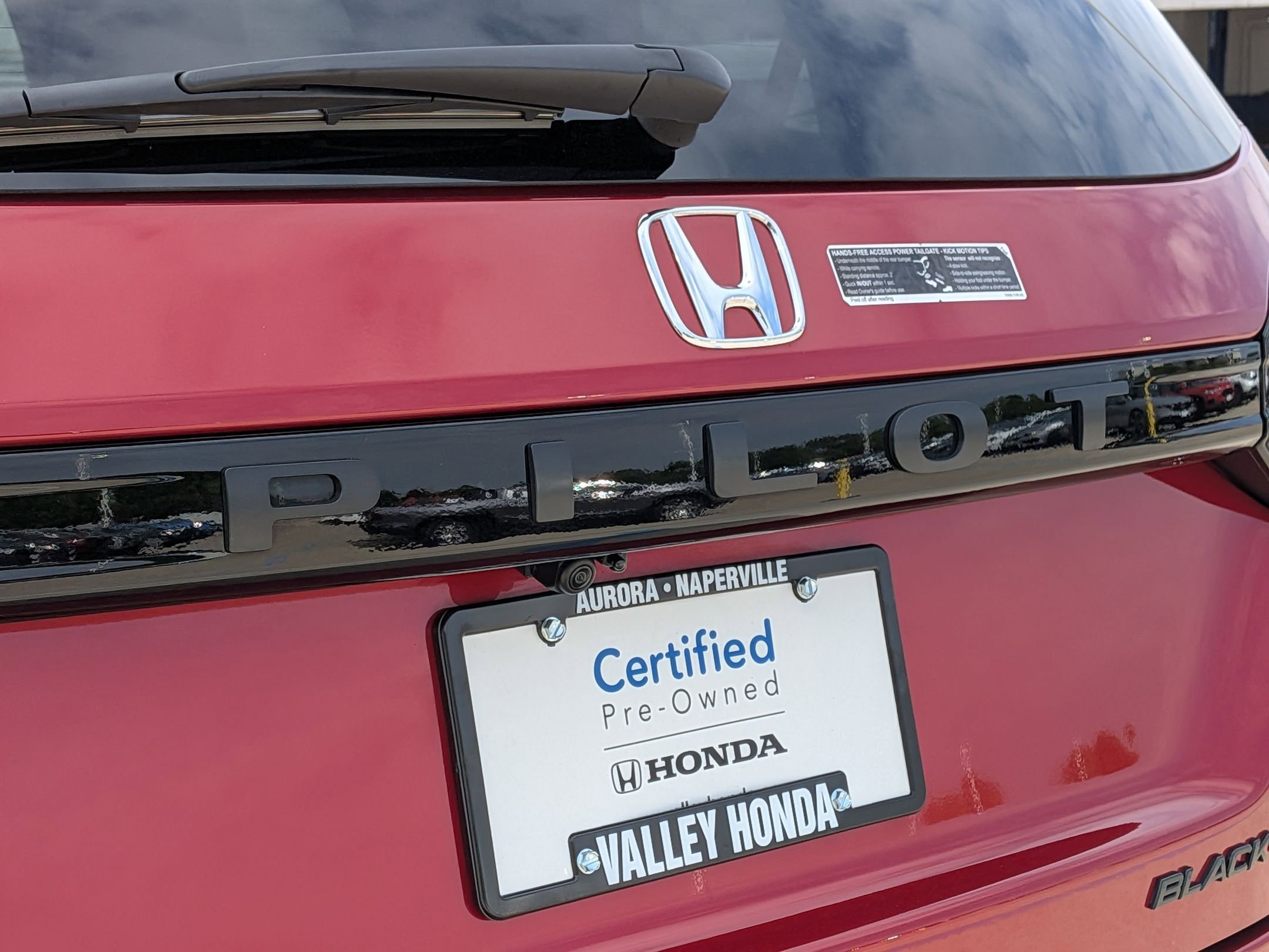 Certified 2025 Honda Pilot Black Edition image 30