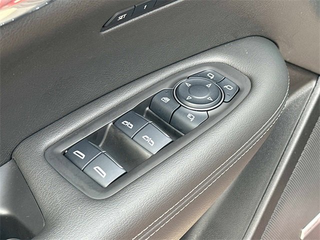 Used 2025 Cadillac XT6 Sport w/ Technology Package image 14